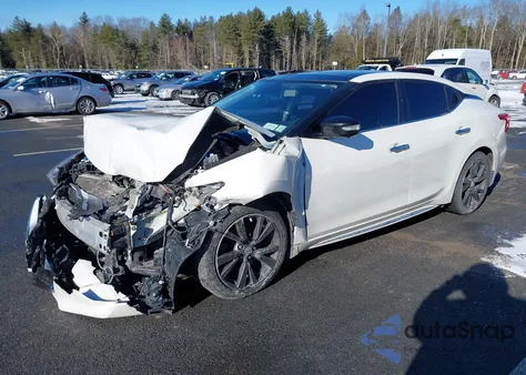 2017 Nissan Maxima 3.5 Platinum z USA, uszkodzony, nr VIN 1N4AA6AP0HC375046